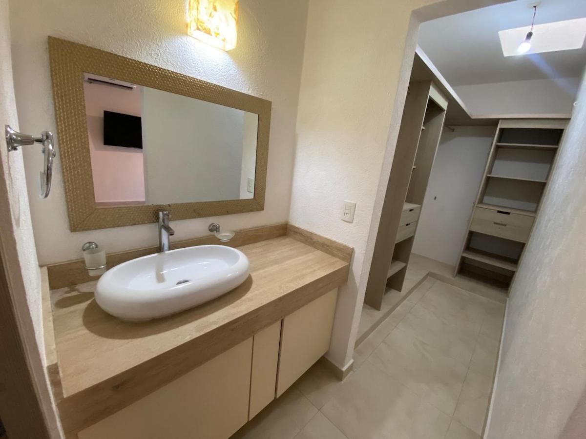 Casa Moorea - Pools & Gym Holiday home